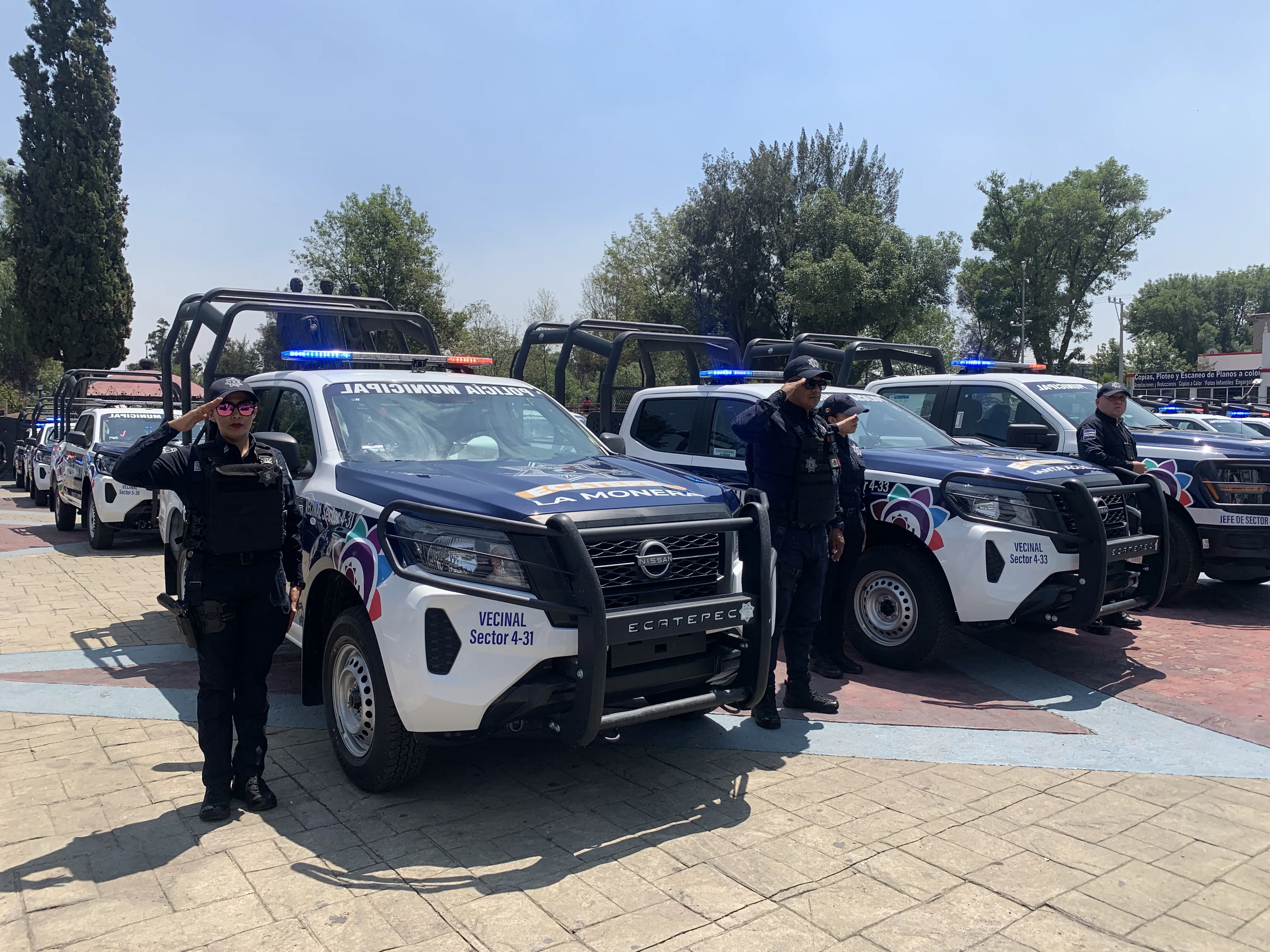 Azucena Cisneros entrega 80 patrullas a la Policía de Ecatepec