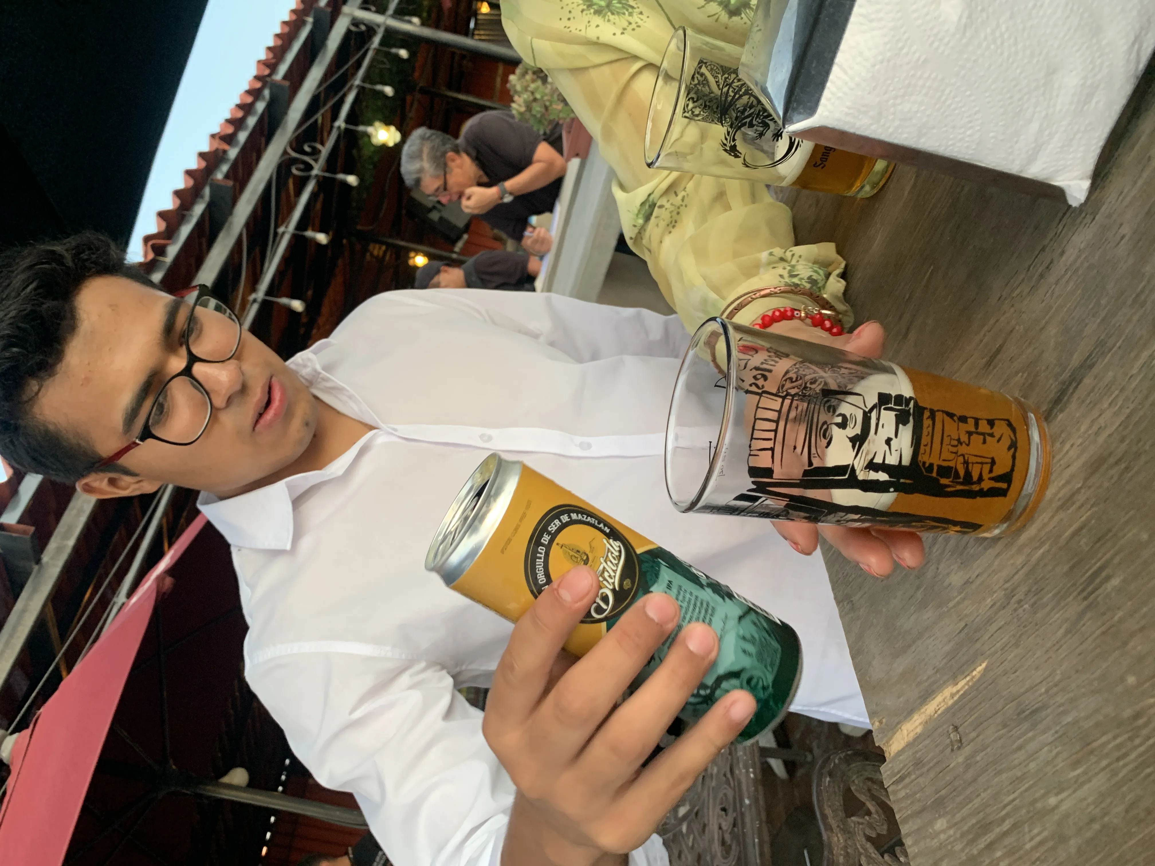 Teotihuacán celebra el cine con sabor ancestral: presentan cerveza conmemorativa del FICT 2025