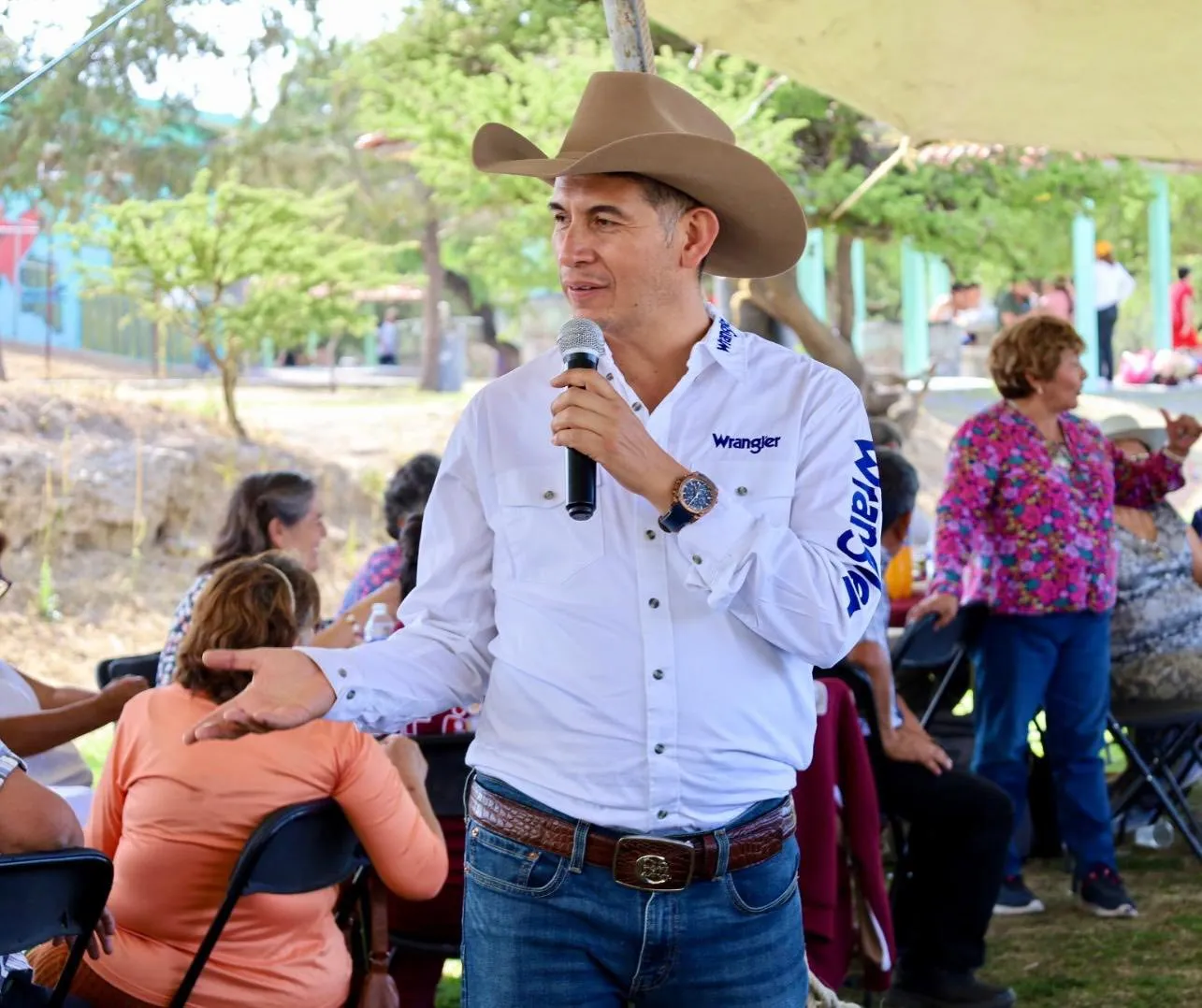 Diputado Osvaldo Cortés impulsa terminación del hospital en Tepexpan
