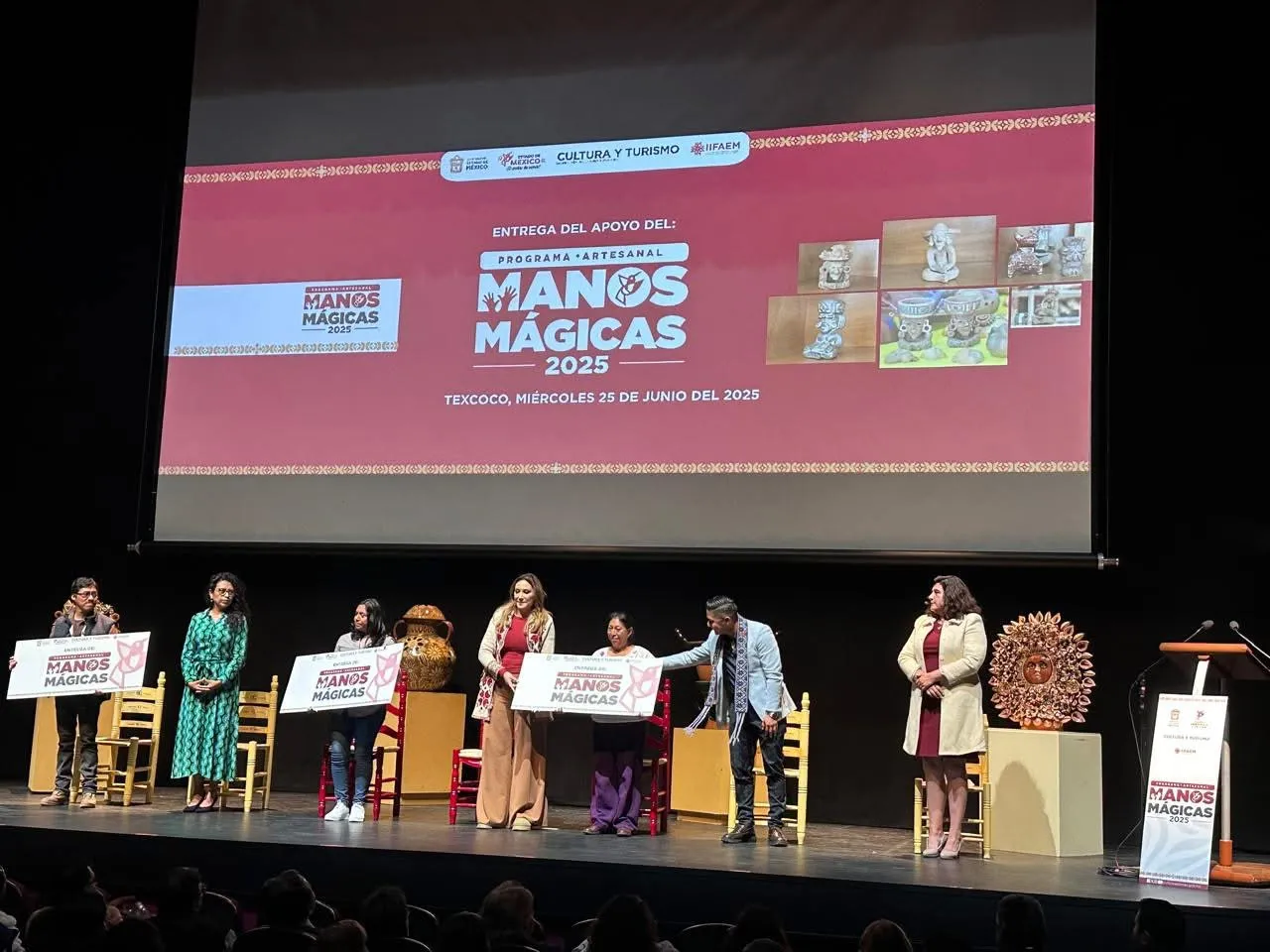 Se quedan 3 mil 500 artesanos sin apoyo del programa “Manos Mágicas