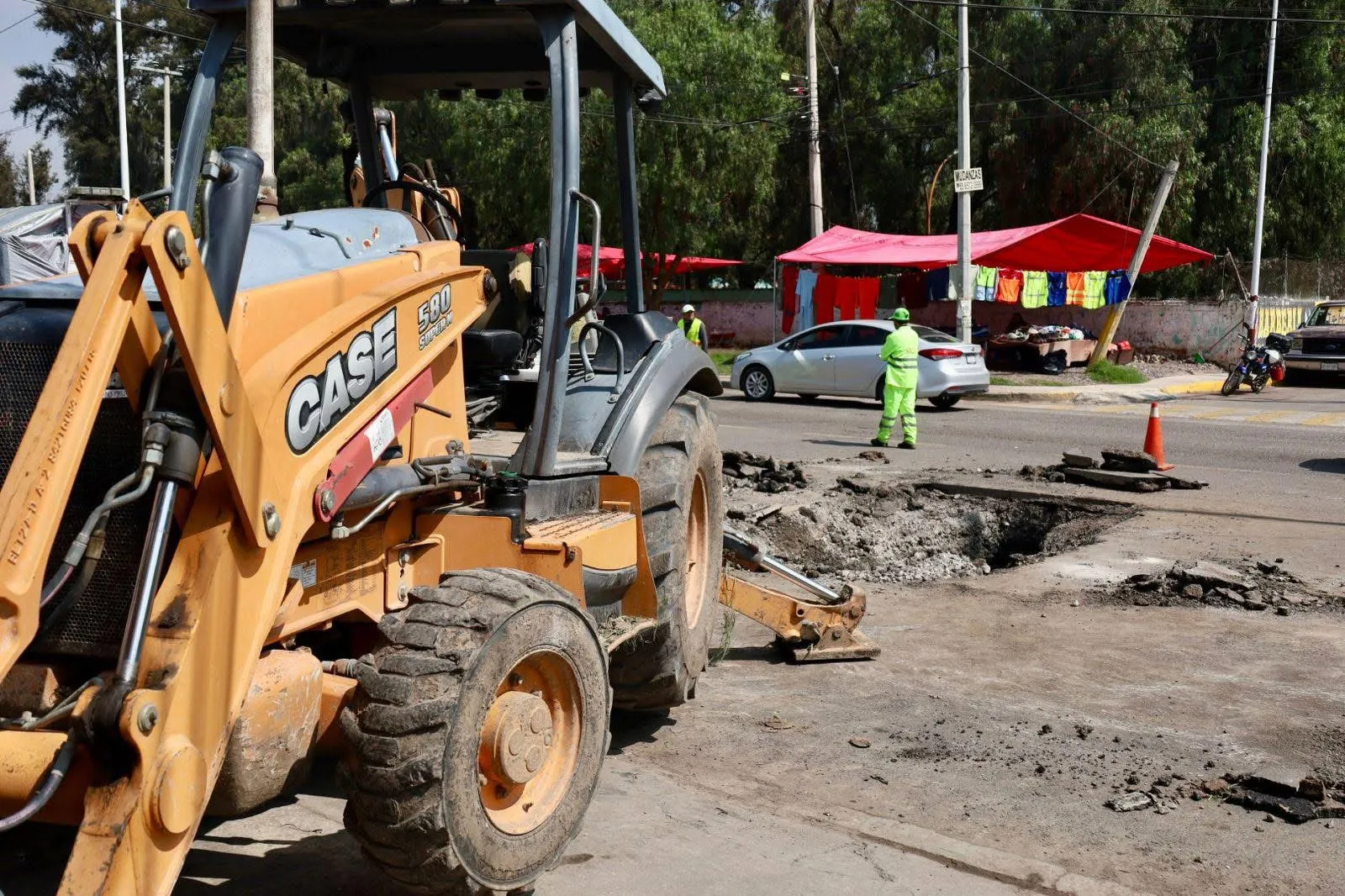 Socavón en carretera de Tepexpan: autoridades de Acolman atienden la emergencia