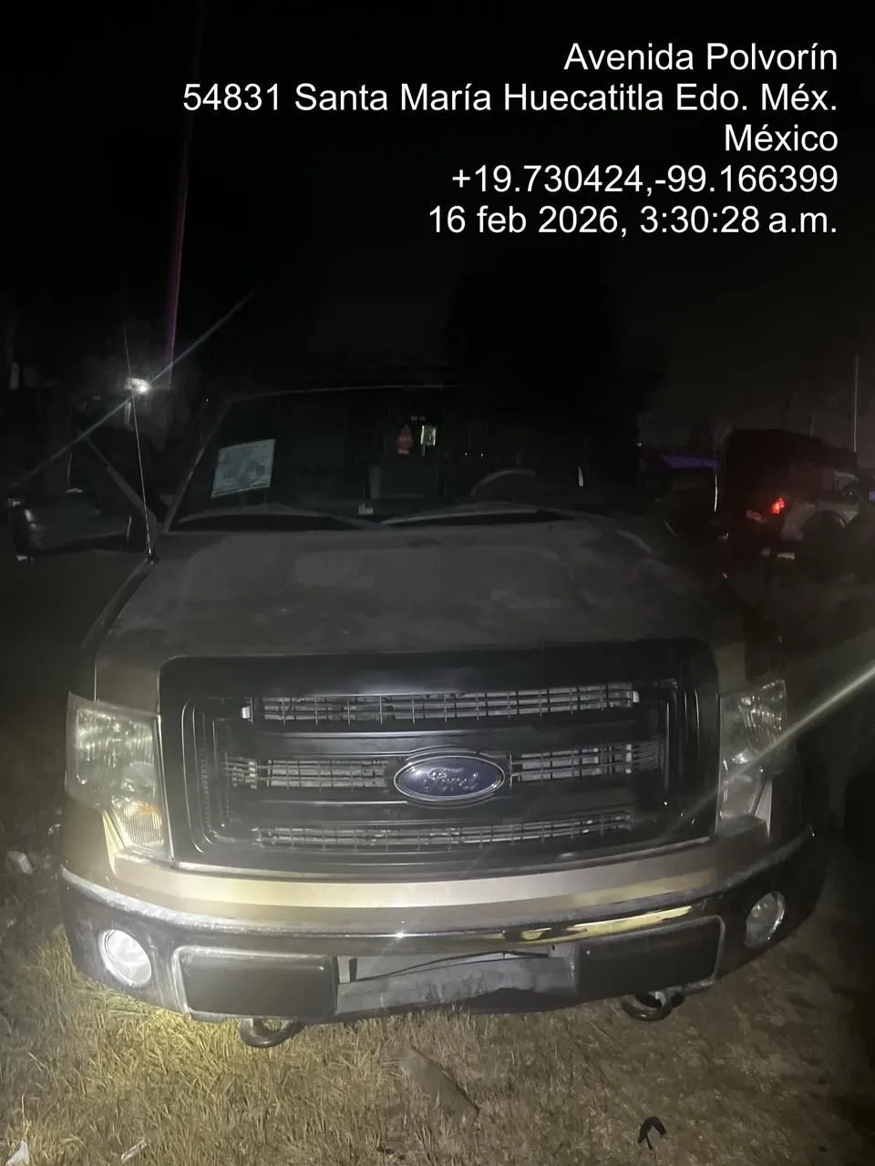 Intentan arrancar cajero en Plaza Centella; huyen tras persecución en Cuautitlán