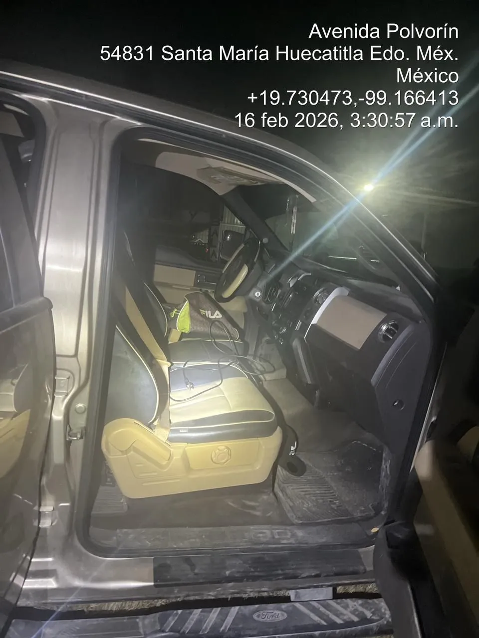 Intentan arrancar cajero en Plaza Centella; huyen tras persecución en Cuautitlán