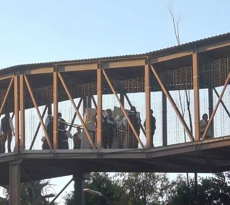 Adulto mayor pierde la vida en puente hacia estación Lechería