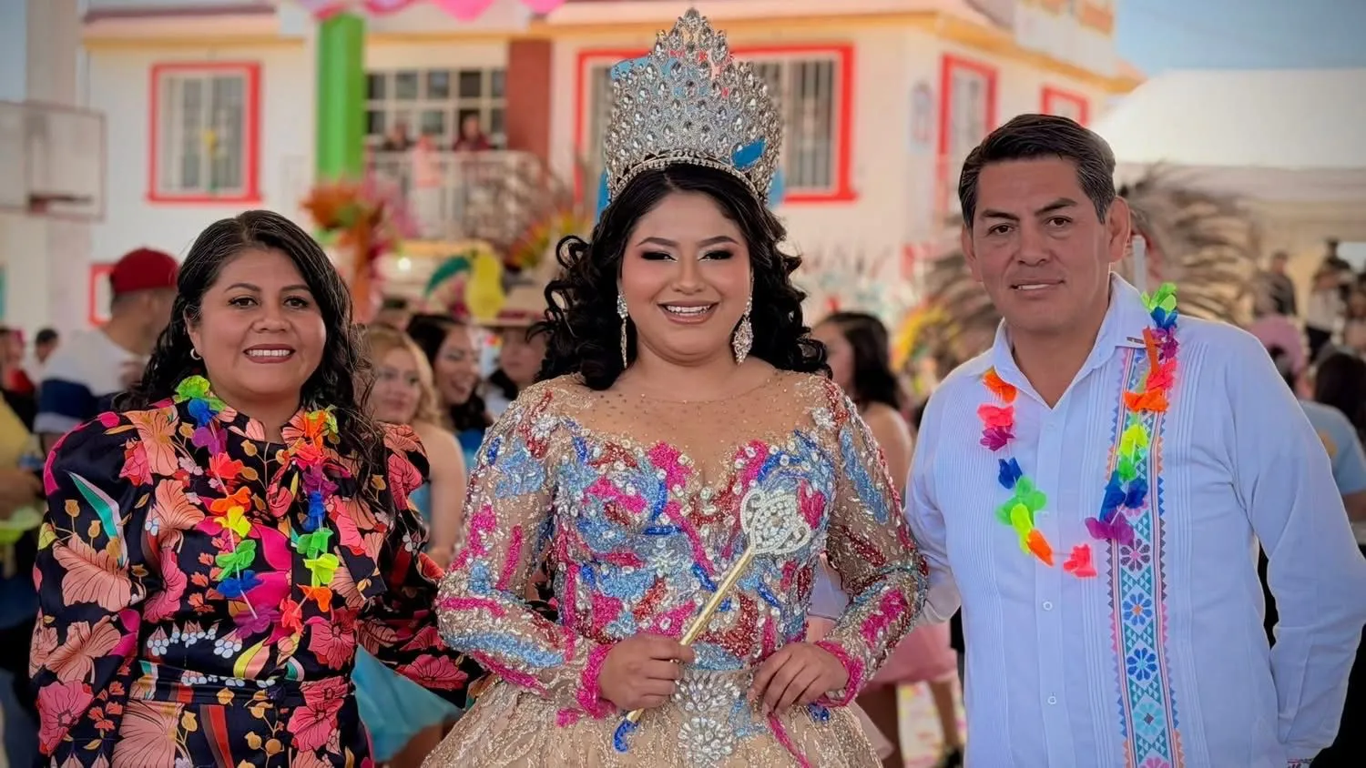 Polémica en Chiconcuac por llegada aérea a carnaval