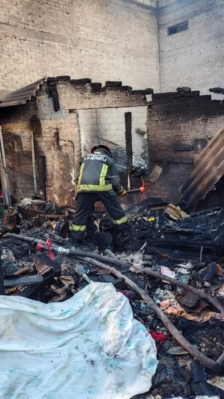 Trágico amanecer en Tlalnepantla: madre y su hijo mueren en incendio