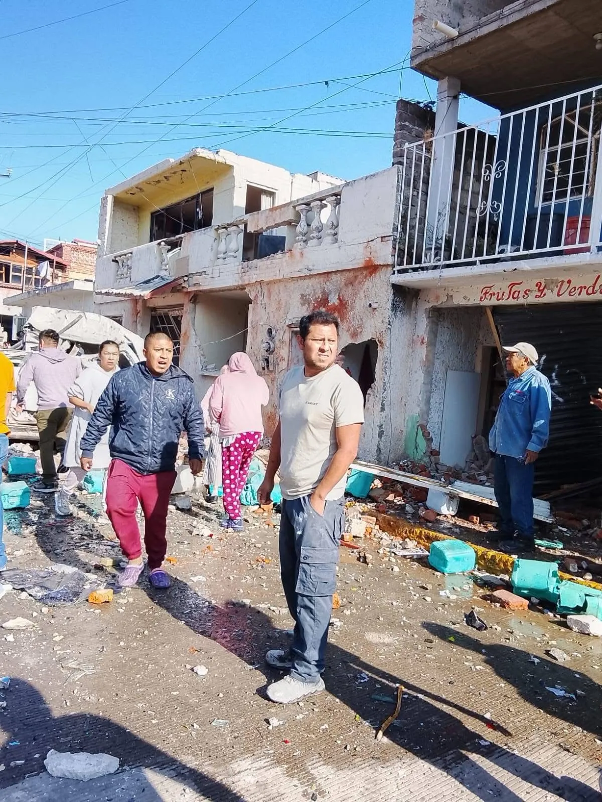 Explosión por gas sacude Coacalco y deja cinco heridos