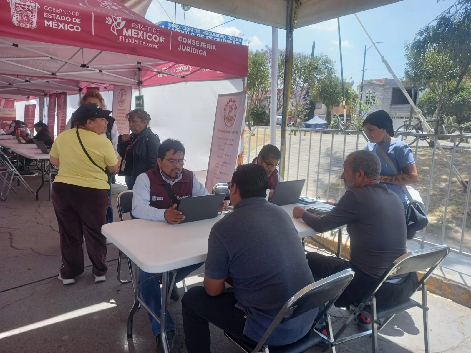 Justicia gratuita llega a Acolman con caravanas legales