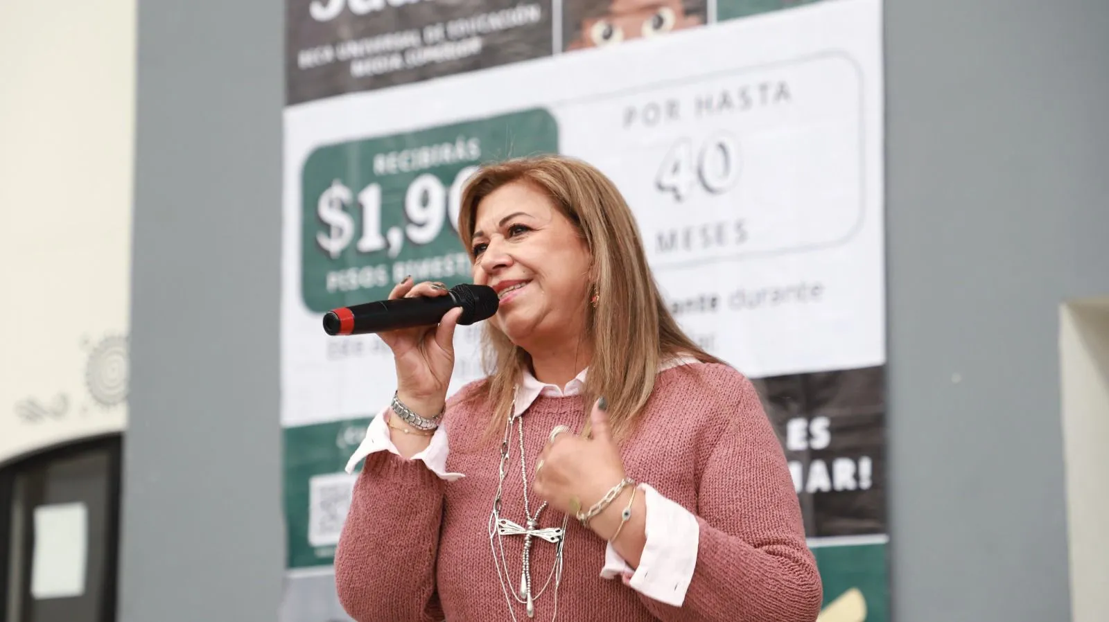 Becas Benito Juárez llegan a 600 estudiantes en Cuautitlán