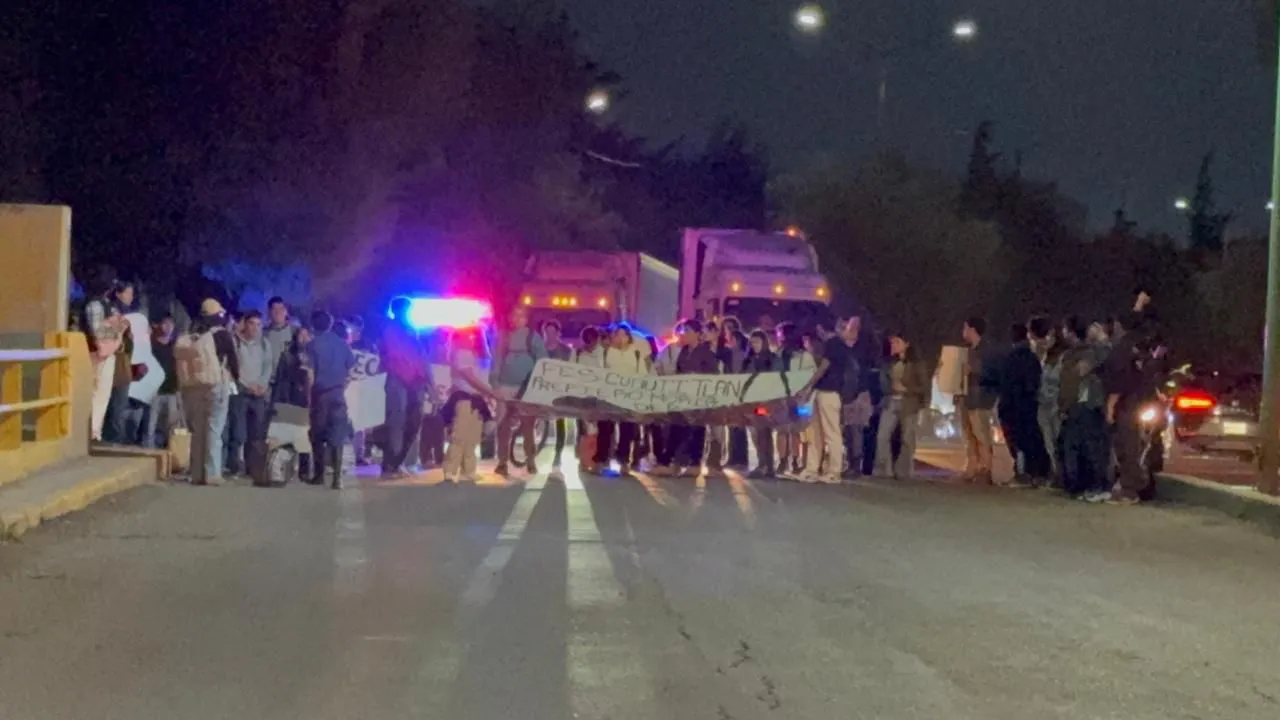 Marcha de la FES Cuautitlán exige seguridad tras crimen de alumno