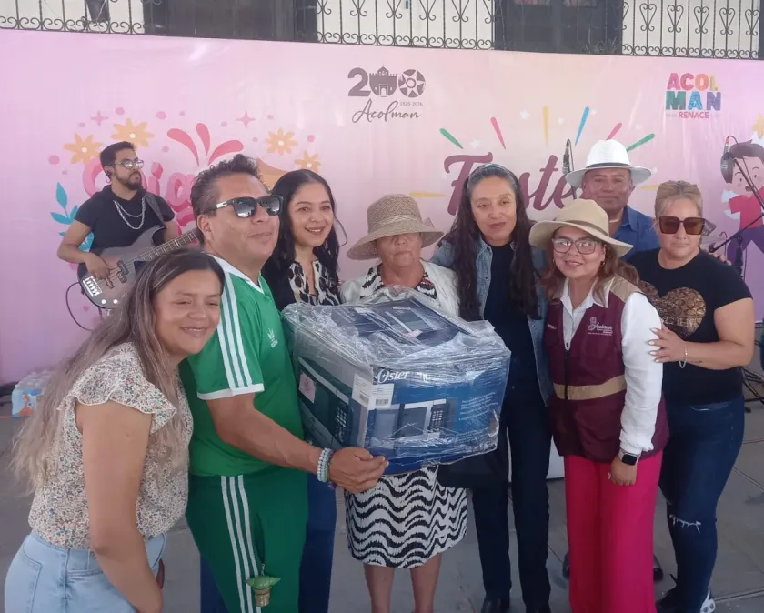 Acolman conmemora su Bicentenario con una gran fiesta dedicada a la niñez y las madres