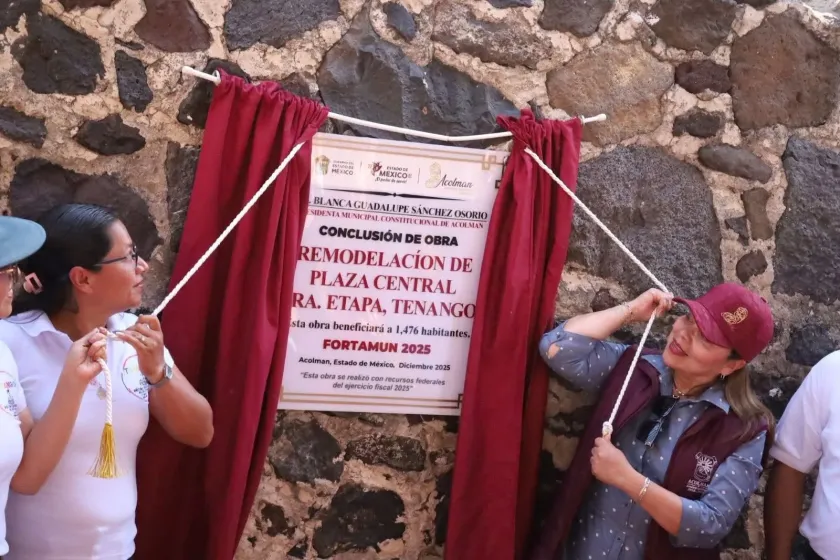 Tenango reabre su plaza central en Acolman