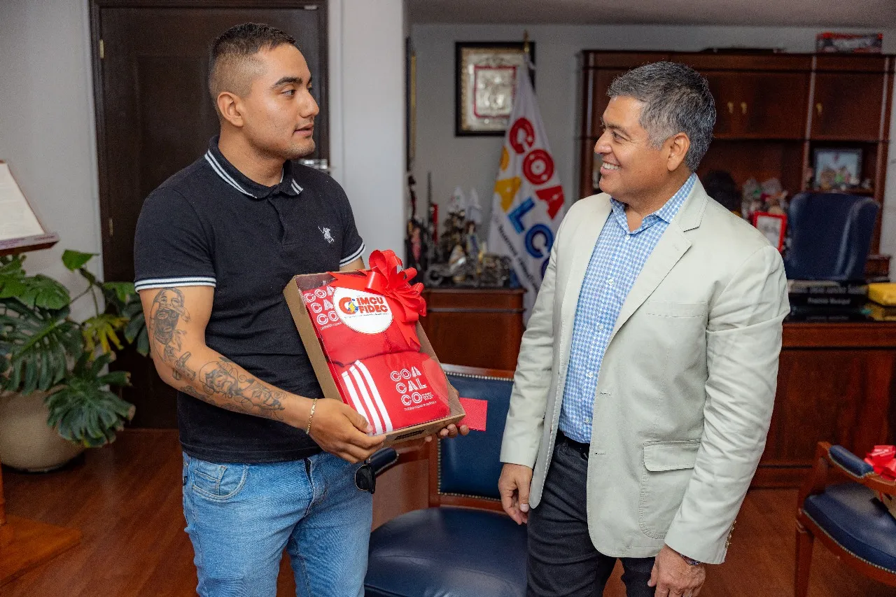 David Sánchez impulsa a los atletas de Coacalco con estímulos económicos