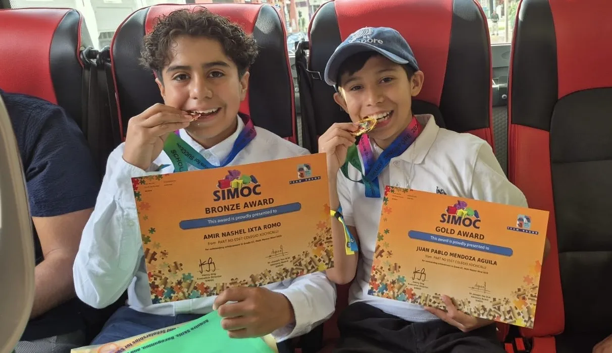 Alumnos del Colegio Xochicalli triunfan en olimpiada de matemáticas en Singapur