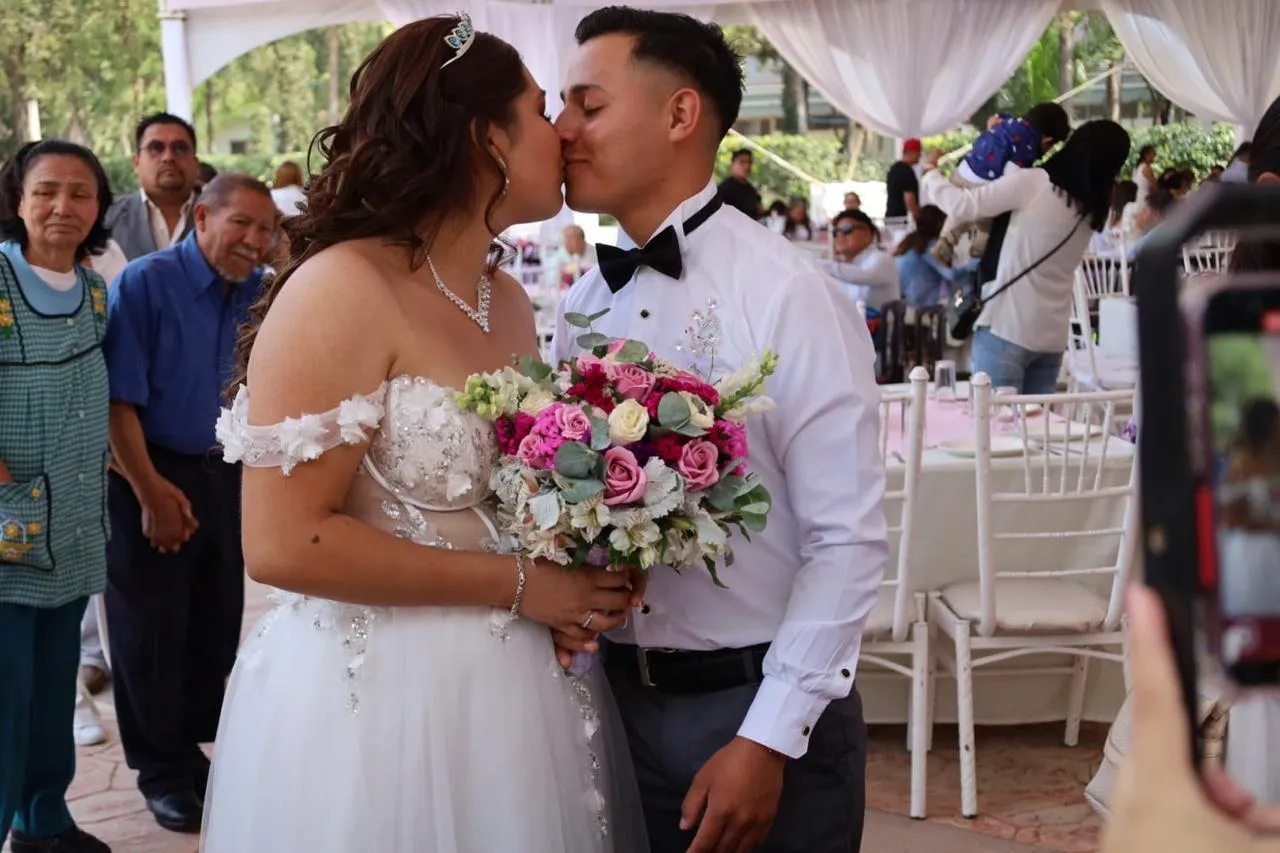 Tecámac celebra el amor con certeza jurídica: matrimonios gratuitos este 14 de febrero